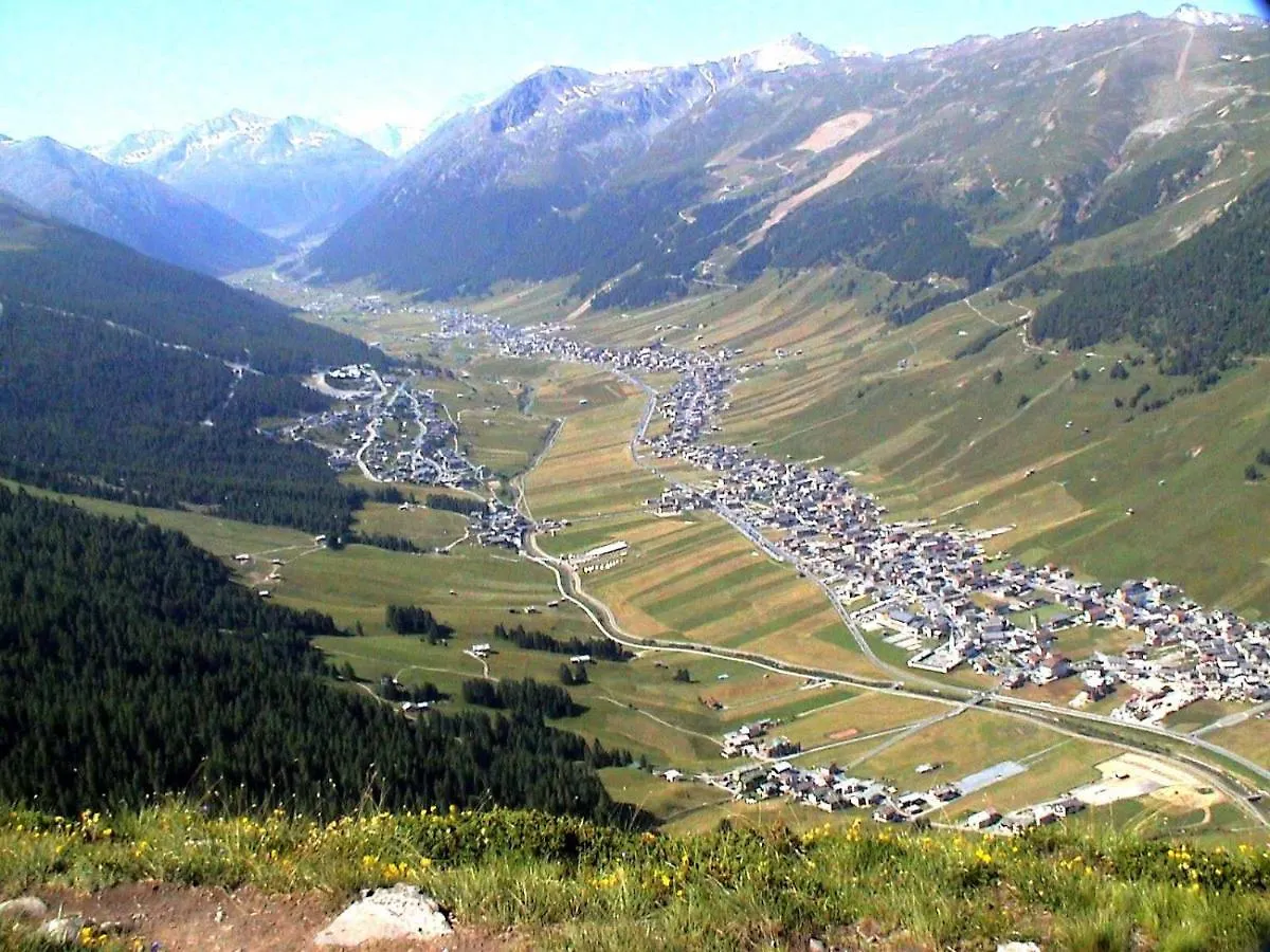Baita Lorella Mirtillo Livigno Italy